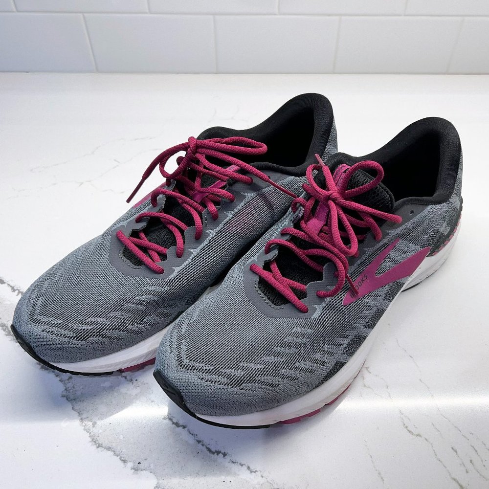 Brooks Women's Ravenna 10 Running Shoe 12M